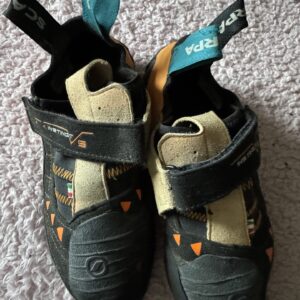 Scarpa Climbing Shoes - UK 7